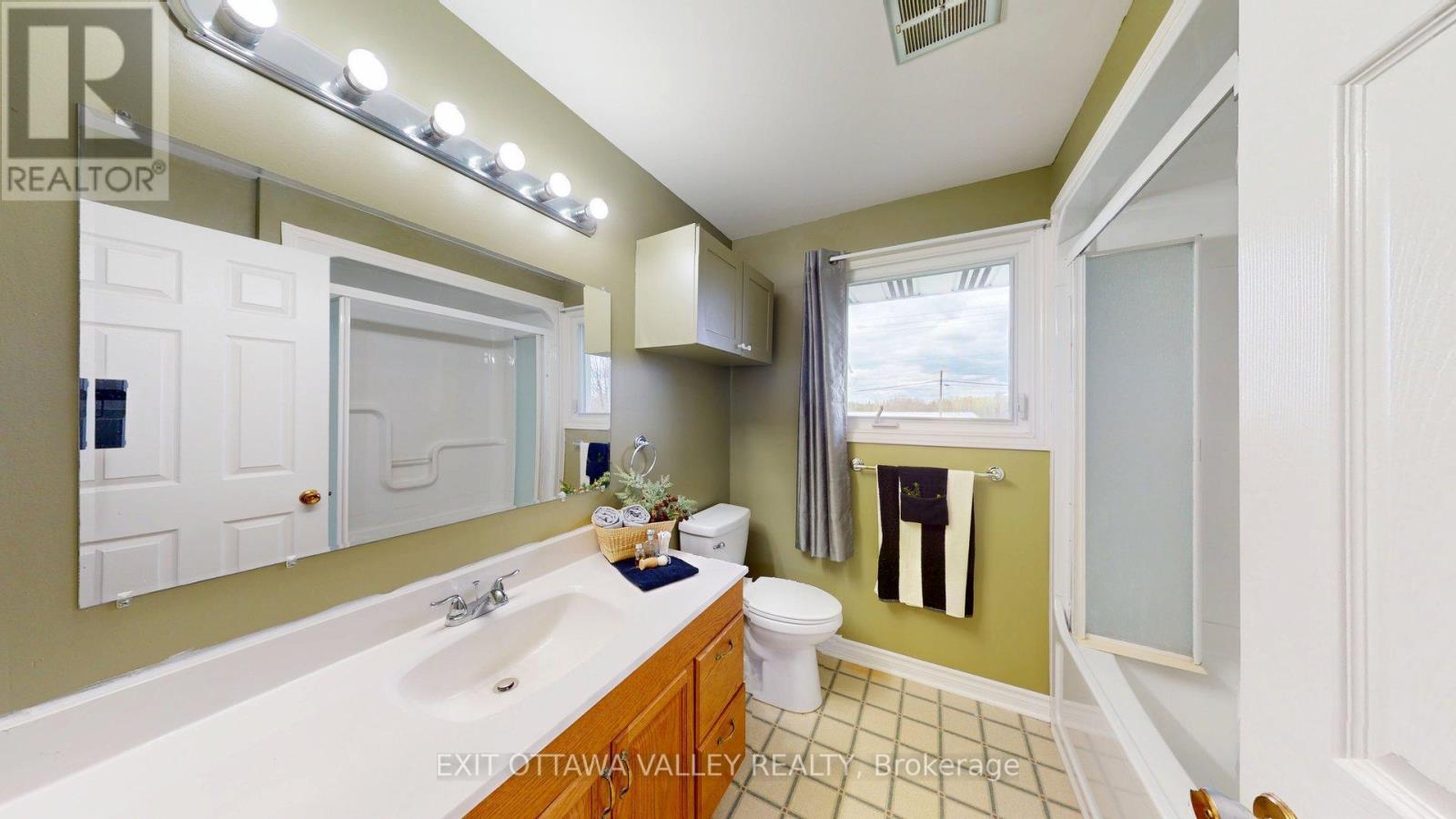 2297 Beachburg Road, Whitewater Region, Ontario  K0J 1C0 - Photo 28 - X12149571