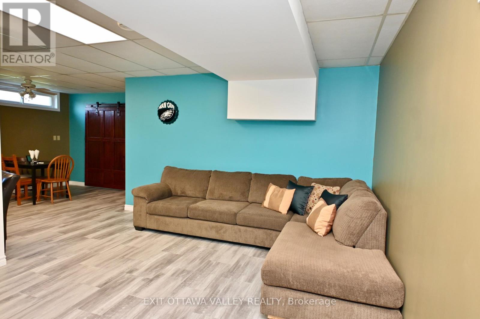 2297 Beachburg Road, Whitewater Region, Ontario  K0J 1C0 - Photo 33 - X12149571