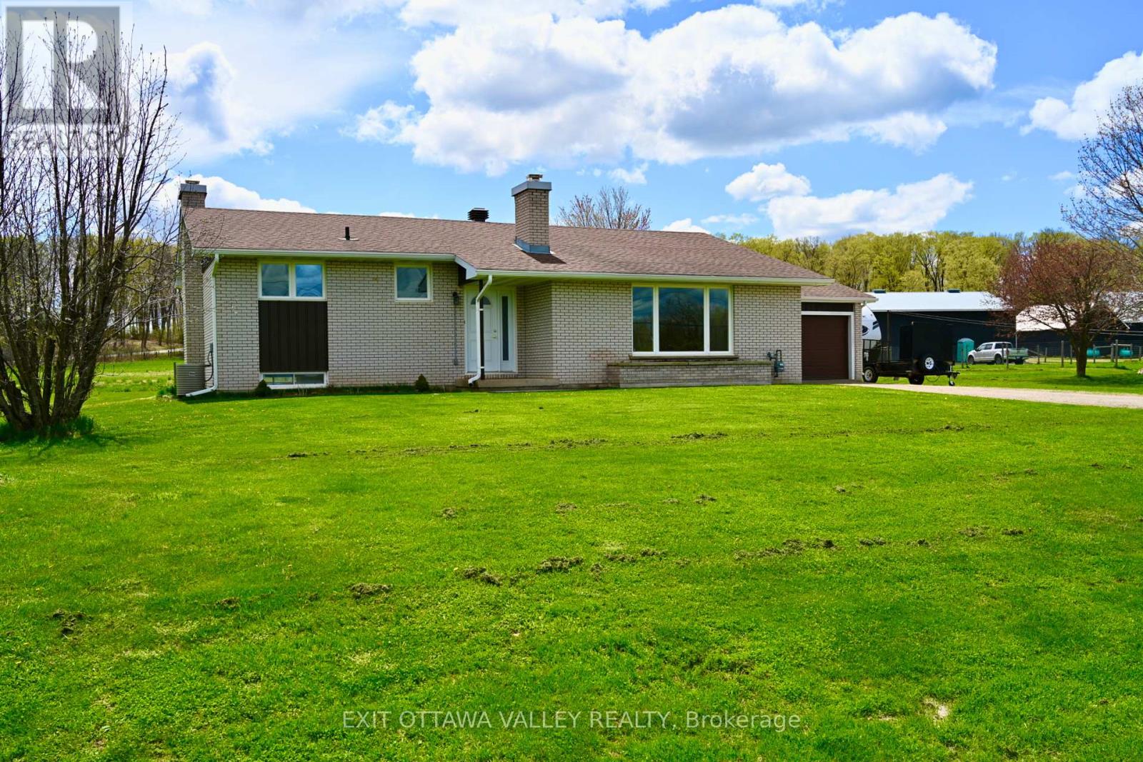 2297 Beachburg Road, Whitewater Region, Ontario  K0J 1C0 - Photo 4 - X12149571