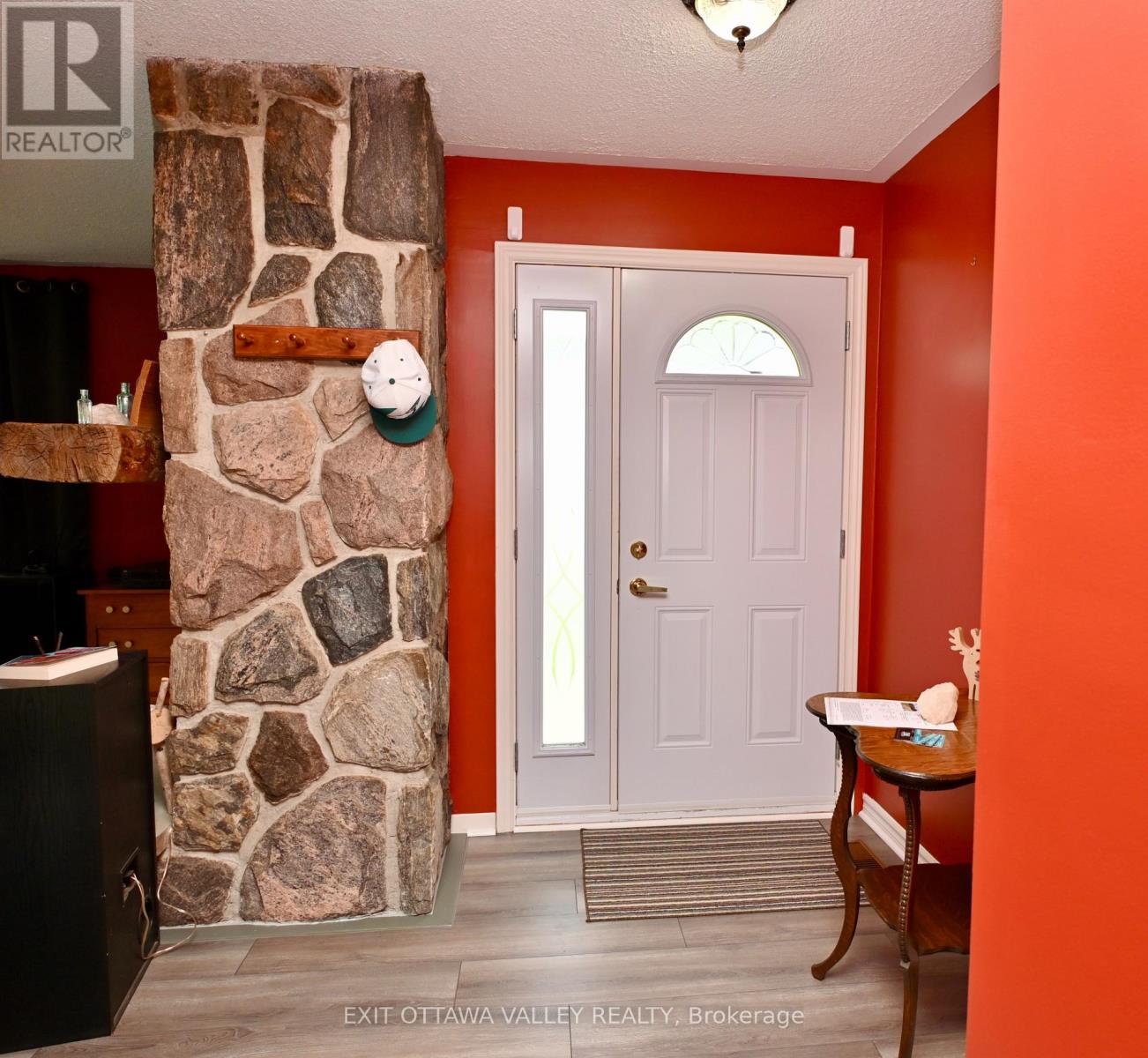 2297 Beachburg Road, Whitewater Region, Ontario  K0J 1C0 - Photo 6 - X12149571