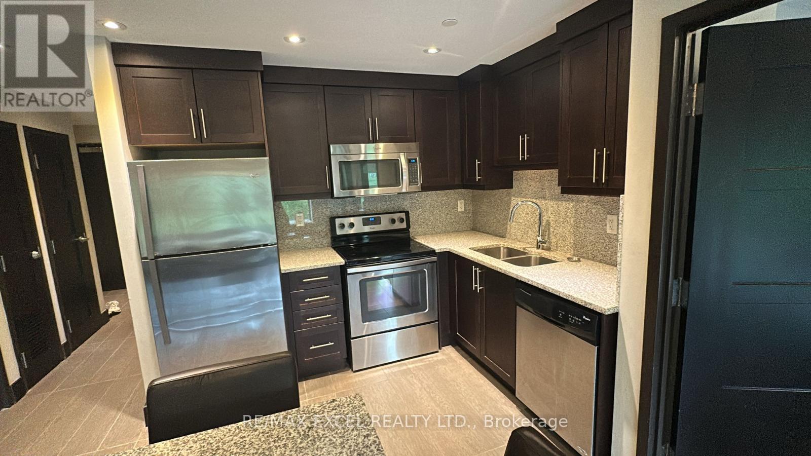 315 - 1235 Richmond Street, London East, Ontario  N6A 0C1 - Photo 4 - X12190419