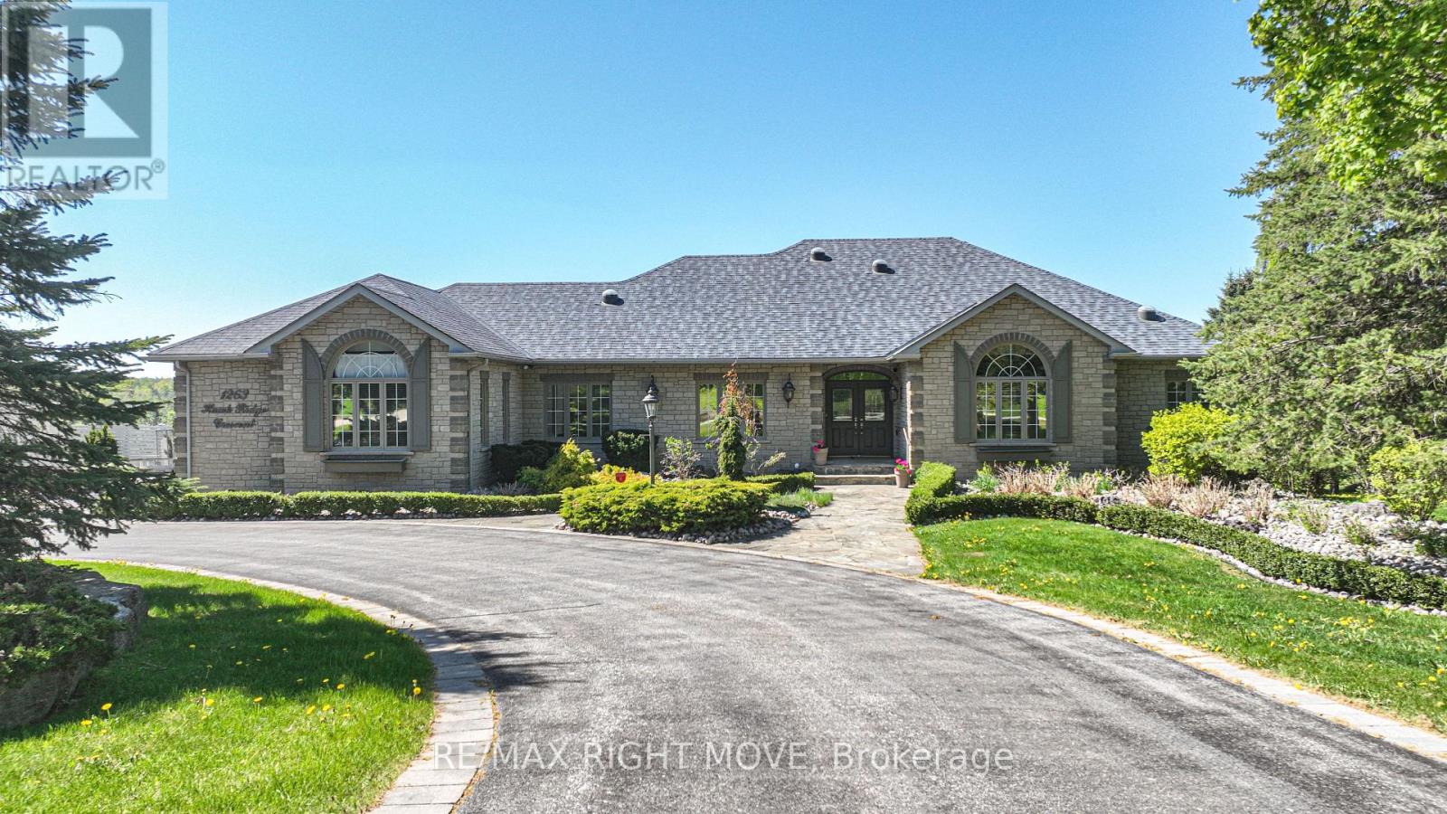 1263 HAWK RIDGE CRESCENT, Severn, Ontario