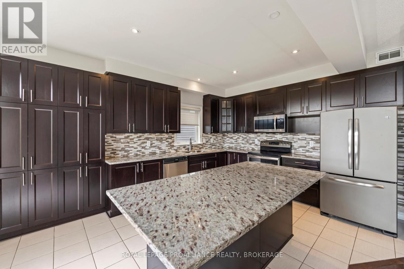 516 Savannah Court, Kingston (City Northwest), Ontario  K7P 0C4 - Photo 22 - X12191221