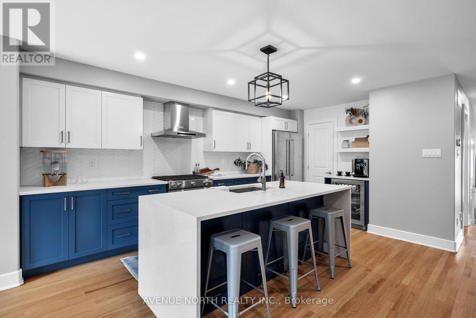 54 Porter Street, Ottawa, Ontario  K2S 2L9 - Photo 7 - X12191216