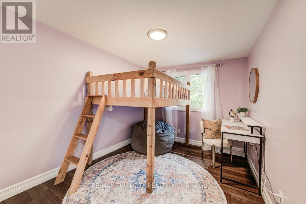 367 Westridge Drive, Waterloo, Ontario  N2L 5Y1 - Photo 30 - X12191165