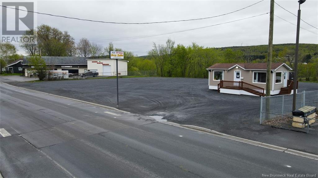 76 Queen Street, Edmundston, New Brunswick  E3V 1A1 - Photo 13 - NB119682