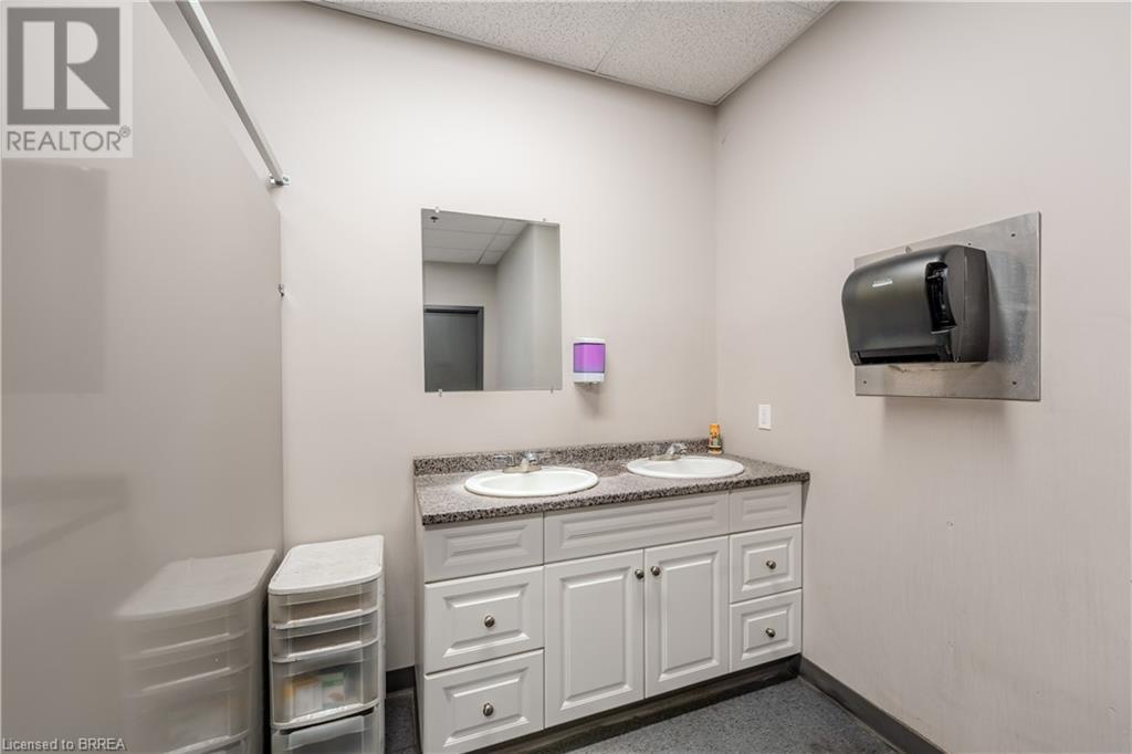 490 Elgin Street Unit# 2, Brantford, Ontario  N3S 7P8 - Photo 15 - 40701715