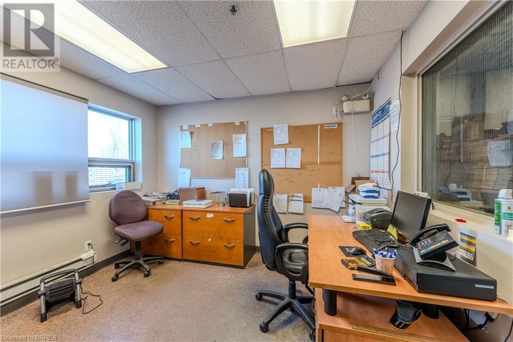 490 Elgin Street Unit# 2, Brantford, Ontario  N3S 7P8 - Photo 27 - 40701715