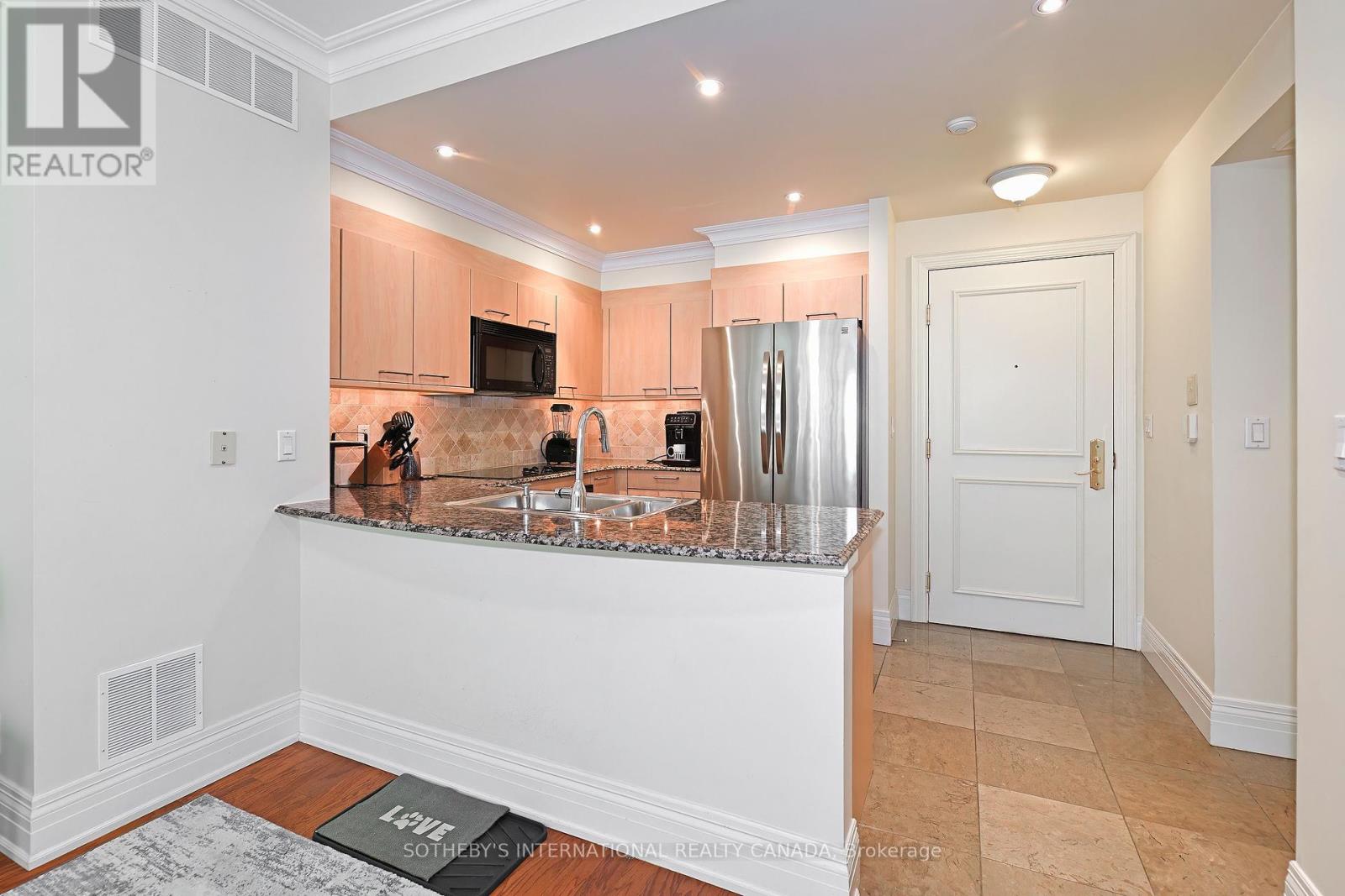 304 - 33 Delisle Avenue, Toronto (Yonge-St. Clair), Ontario  M4V 3C7 - Photo 7 - C12185786