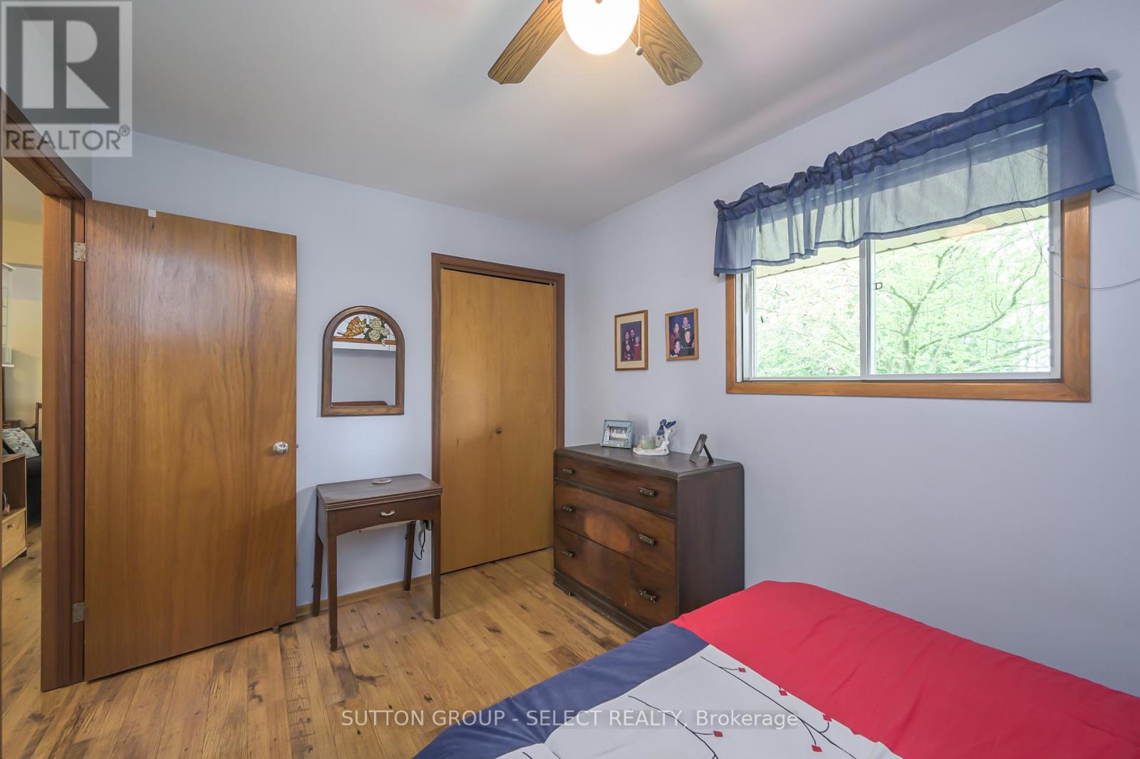 8444 Lazy Lane, Lambton Shores, Ontario  N0M 2N0 - Photo 19 - X12136178