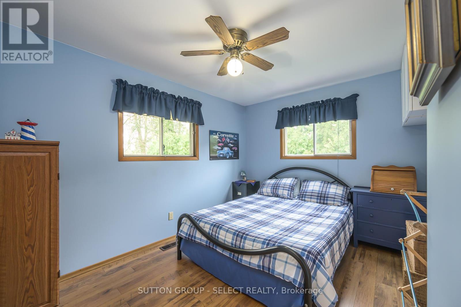 8444 Lazy Lane, Lambton Shores, Ontario  N0M 2N0 - Photo 20 - X12136178