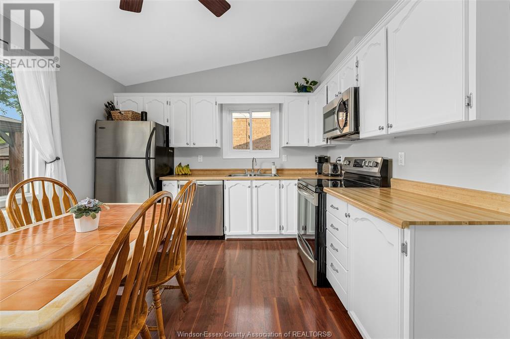 70 Virginia Avenue, Amherstburg, Ontario  N9V 3M9 - Photo 12 - 25013849