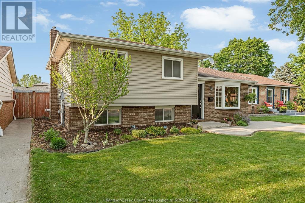70 Virginia Avenue, Amherstburg, Ontario  N9V 3M9 - Photo 3 - 25013849
