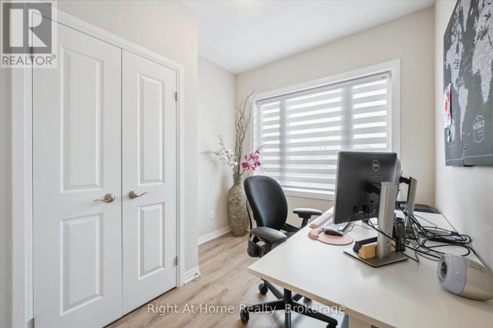 1586 Fischer-Hallman Road, Kitchener, Ontario  N2R 0R7 - Photo 11 - X12191249
