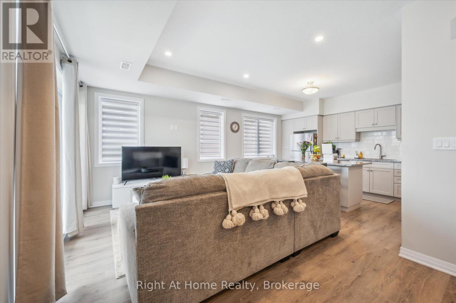 Property at 1586 FISCHER-HALLMAN ROAD image 3