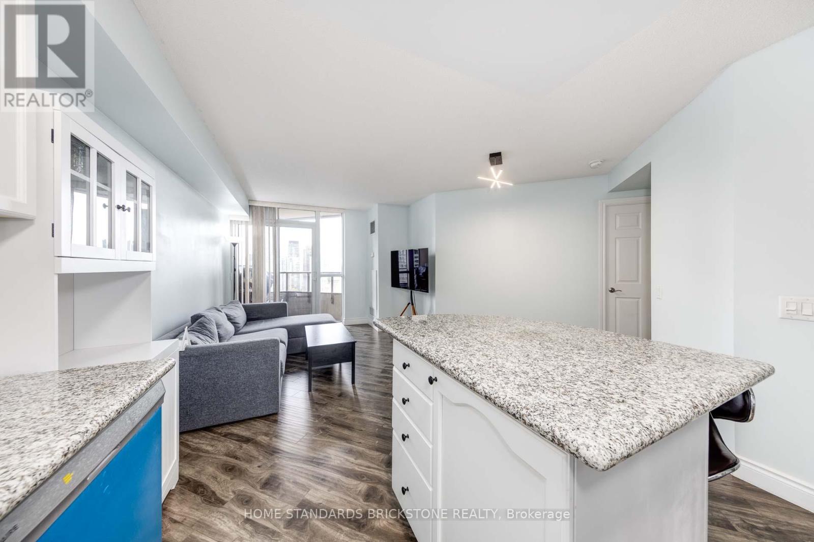 1701 - 78 Harrison Garden Boulevard, Toronto (Willowdale East), Ontario  M2N 7E2 - Photo 8 - C12189128