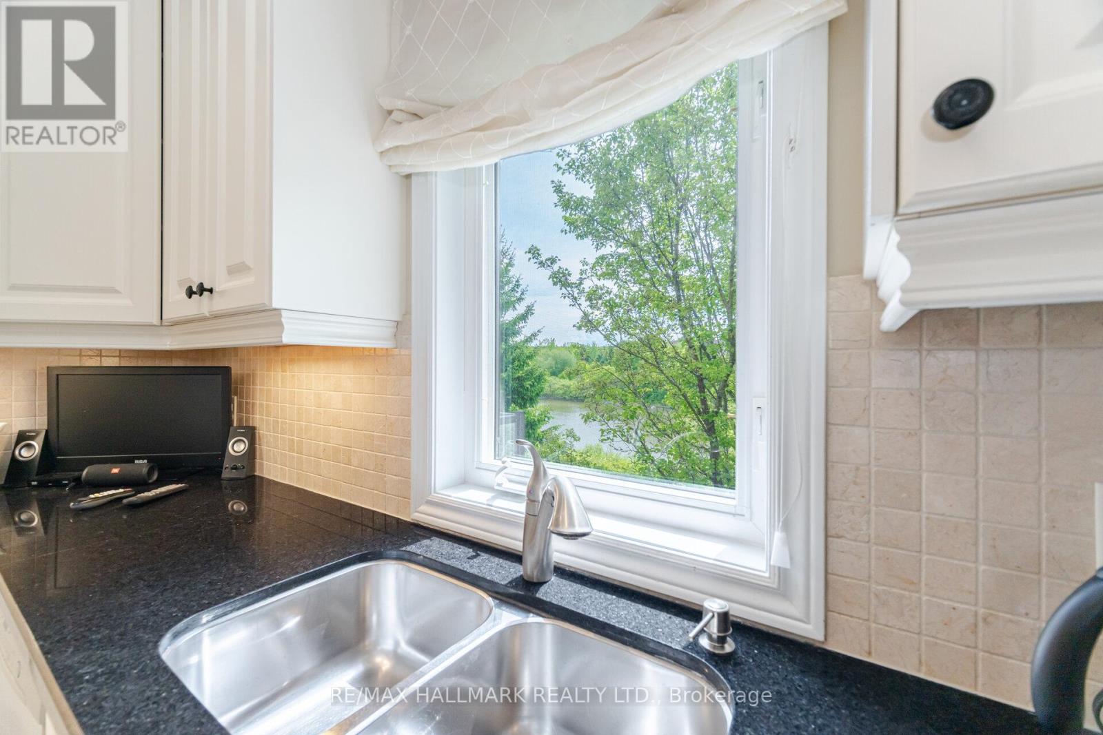 11 - 8900 Bathurst Street, Vaughan, Ontario  L4J 8A7 - Photo 17 - N12189396