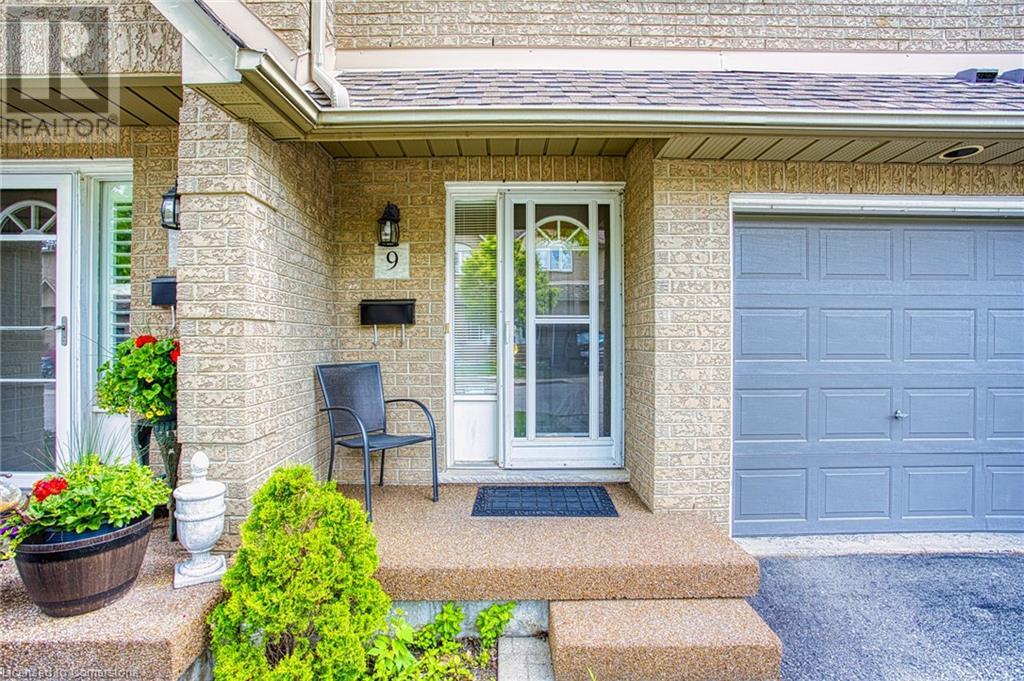 Property at 100 VINEBERG Drive Unit# 9 image 5