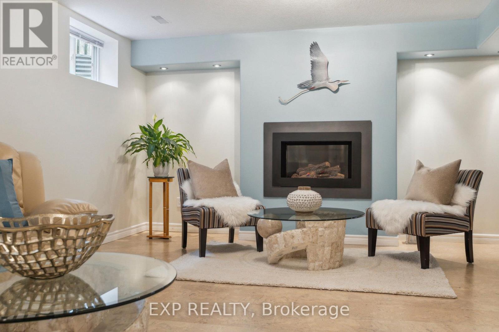 33 Davis Street, Guelph, Ontario  N1E 0C8 - Photo 39 - X12189121