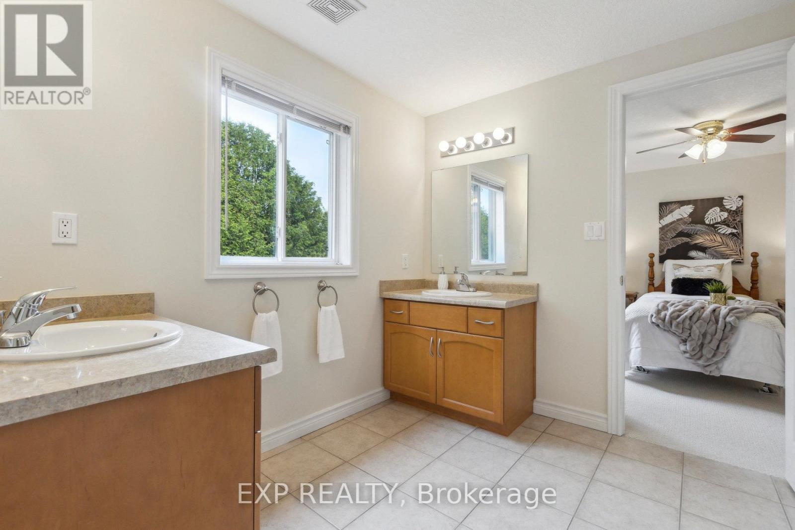 33 Davis Street, Guelph, Ontario  N1E 0C8 - Photo 33 - X12189121