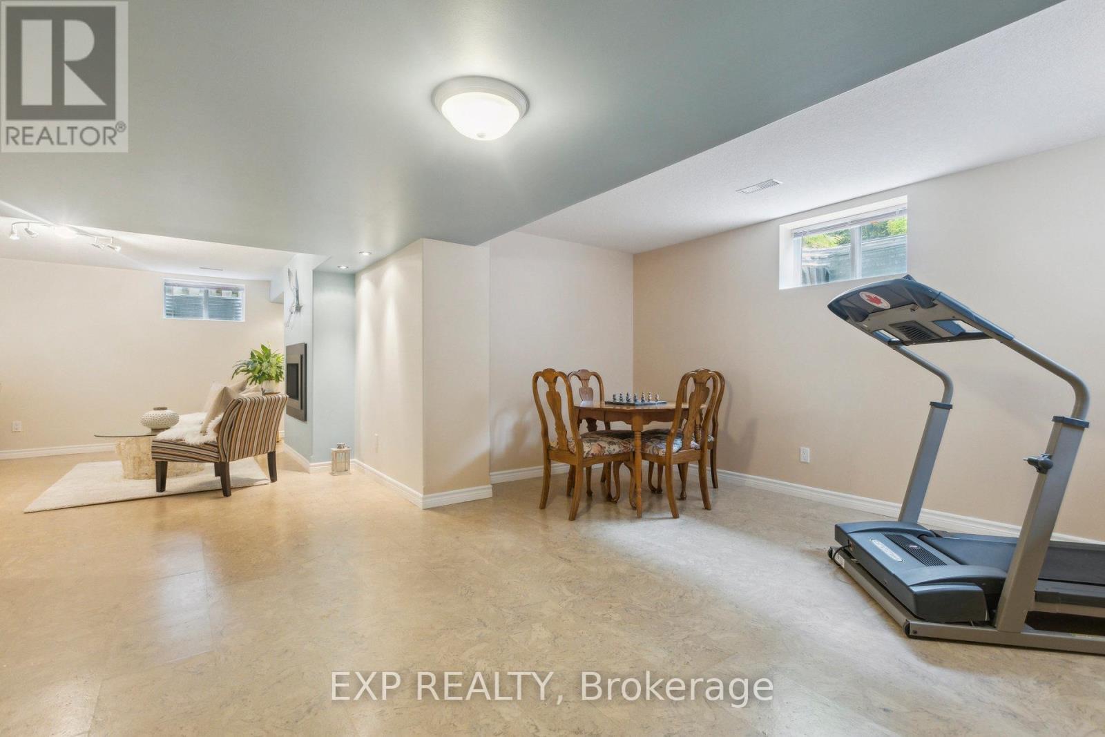 33 Davis Street, Guelph, Ontario  N1E 0C8 - Photo 41 - X12189121