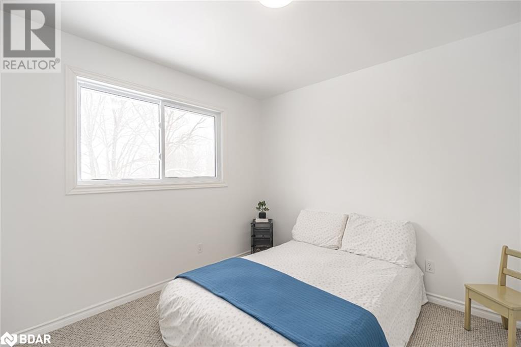 5853 Yonge Street, Innisfil, Ontario  L0L 1K0 - Photo 10 - 40736659