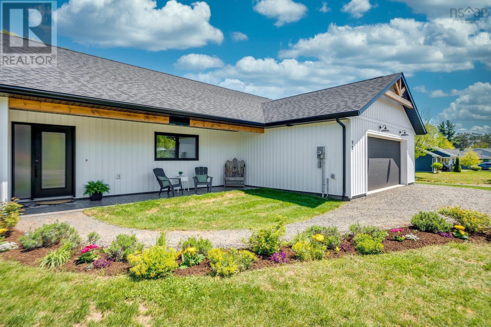 Property at 98 Durno Drive image 3