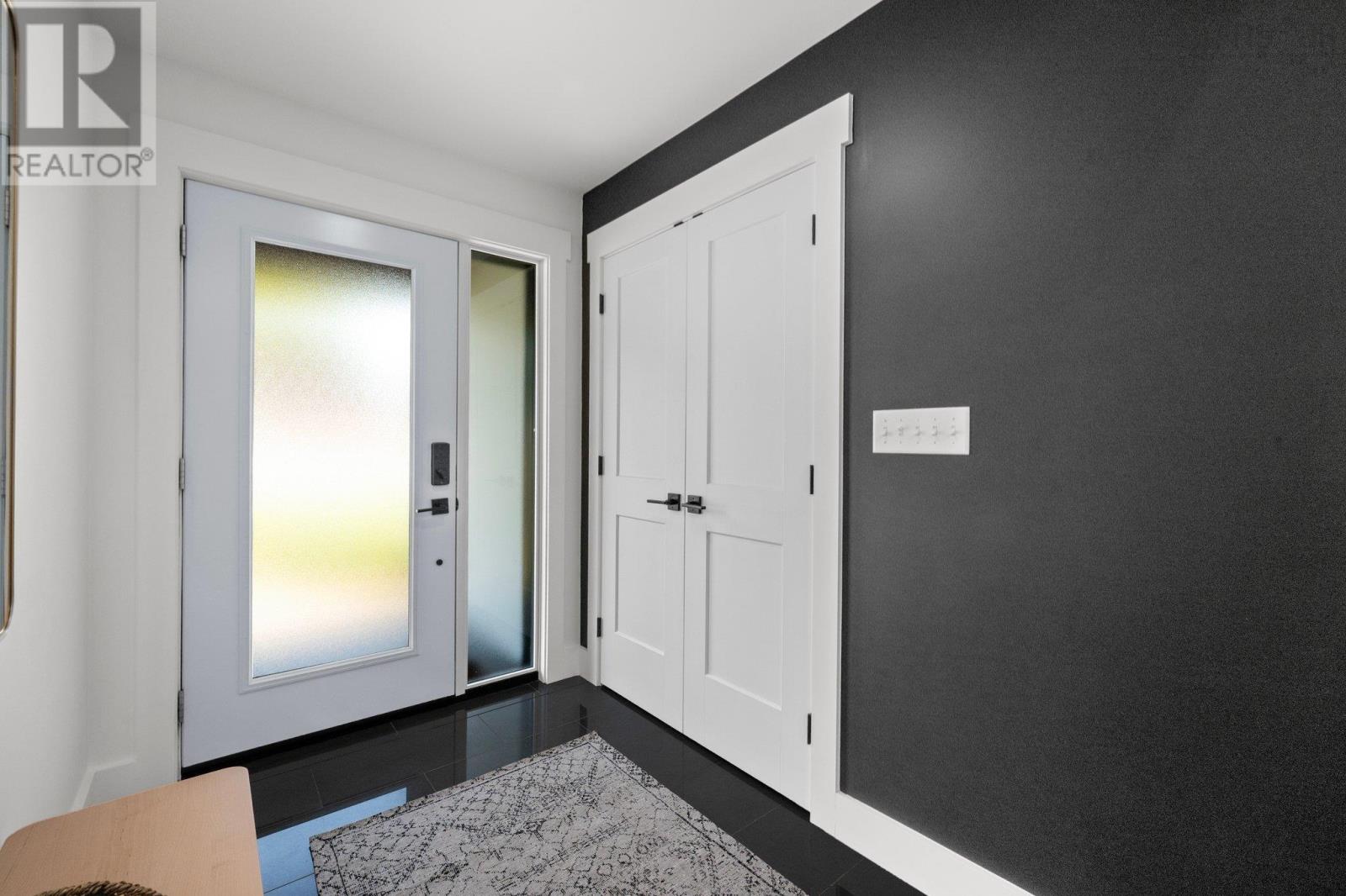 Property at 98 Durno Drive image 4