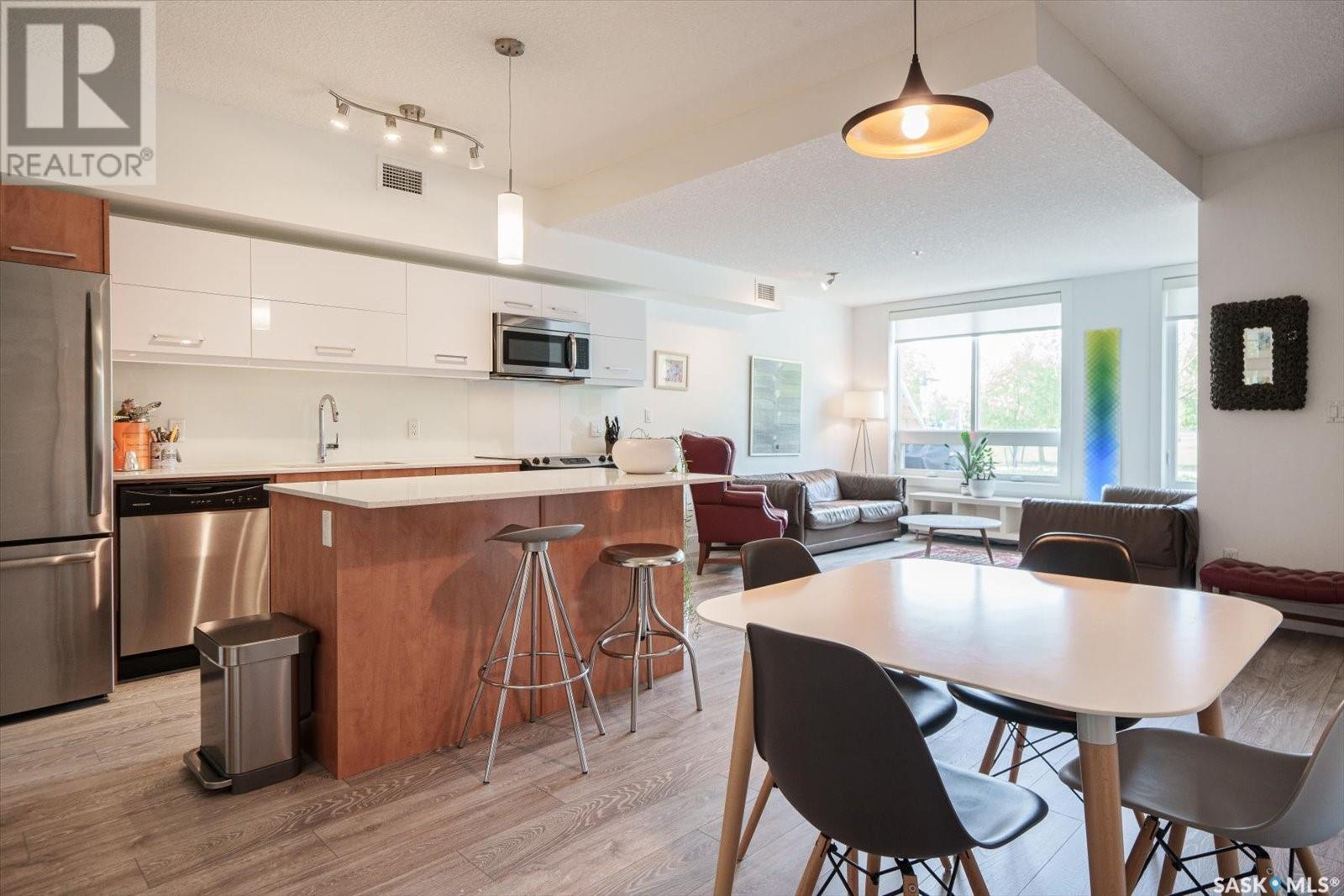 Property at 232 Sonnenschein WAY image 3