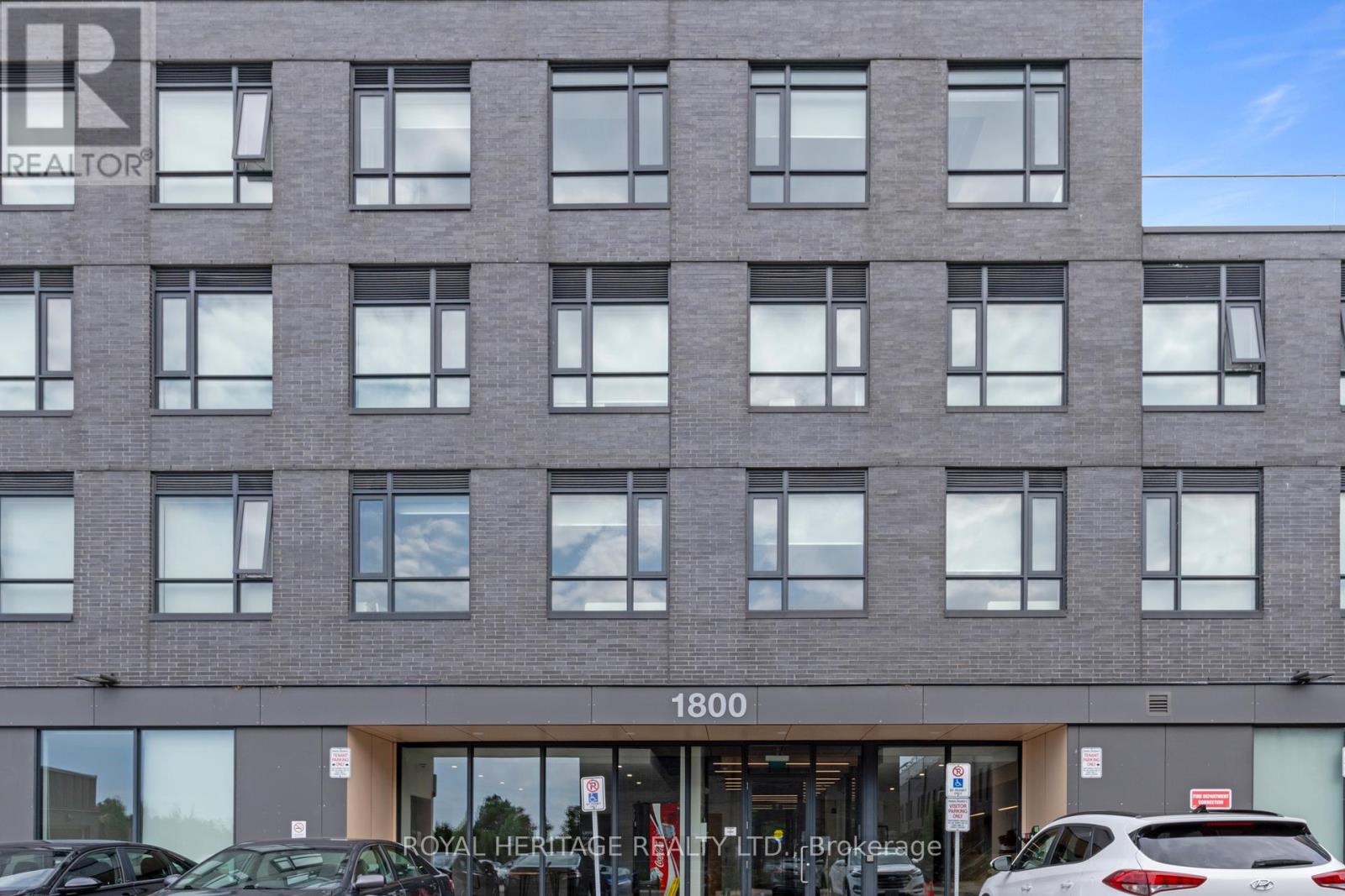 Property at 307 - 1800 SIMCOE STREET N image 1