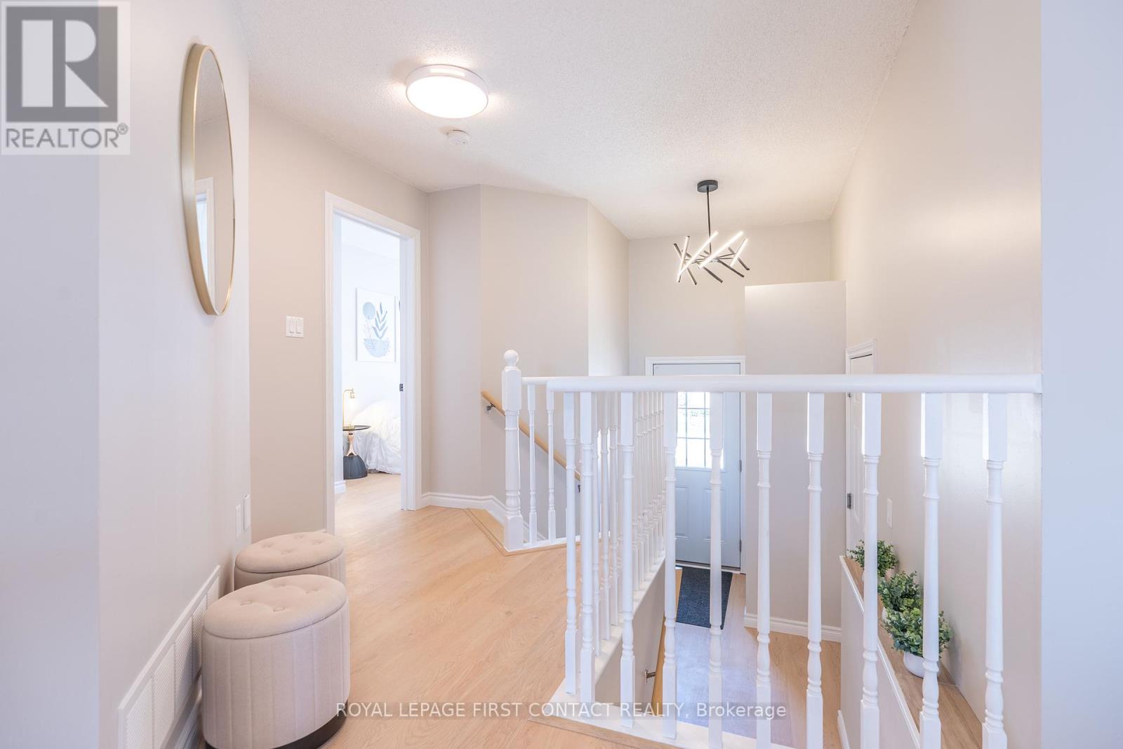 60 William Paddison Drive, Barrie (Georgian Drive), Ontario  L4M 0G4 - Photo 4 - S12191234