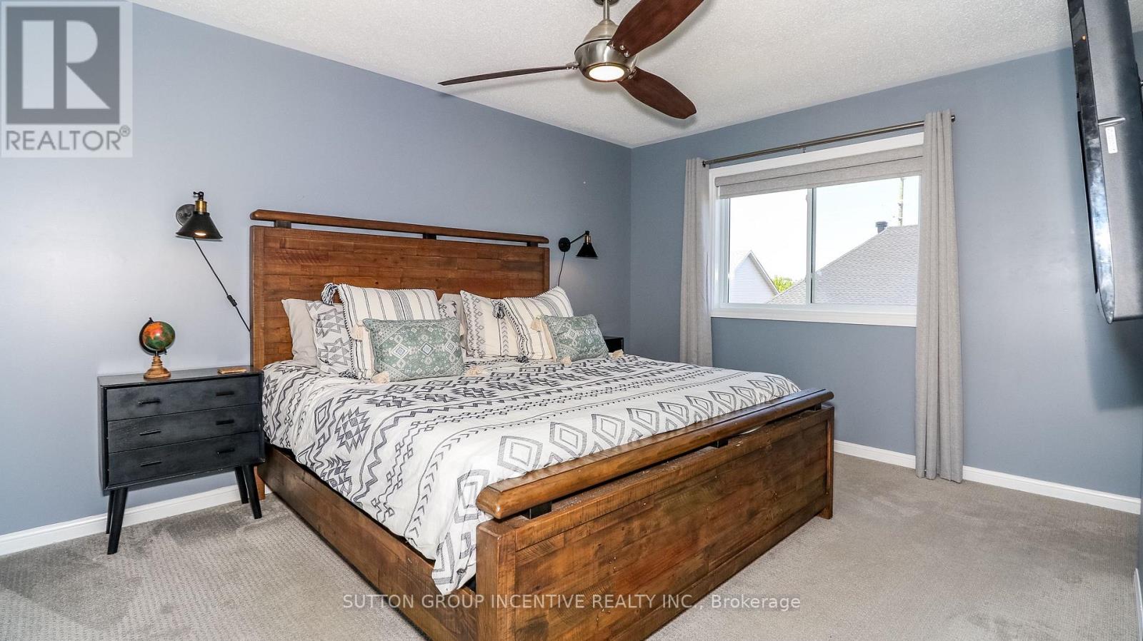 54 Succession Crescent W, Barrie, Ontario  L4M 7G4 - Photo 19 - S12191261
