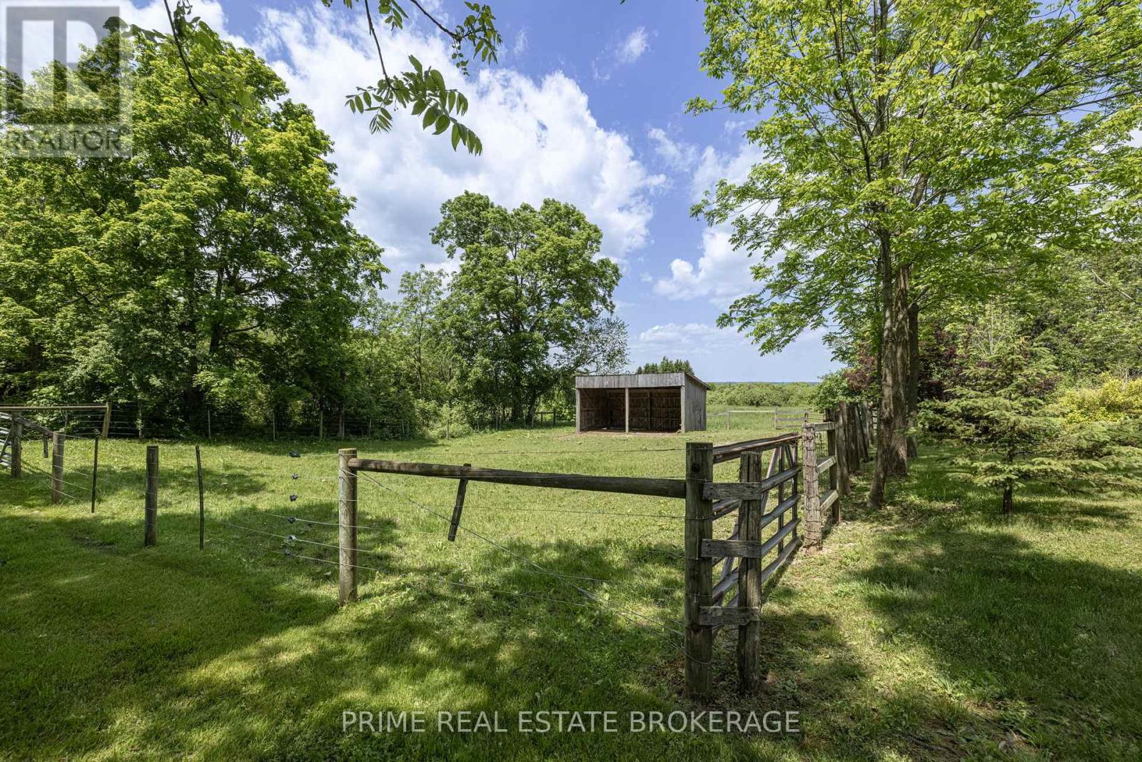 3304 Cromarty Drive, Thames Centre, Ontario  N0L 2B0 - Photo 42 - X12190296