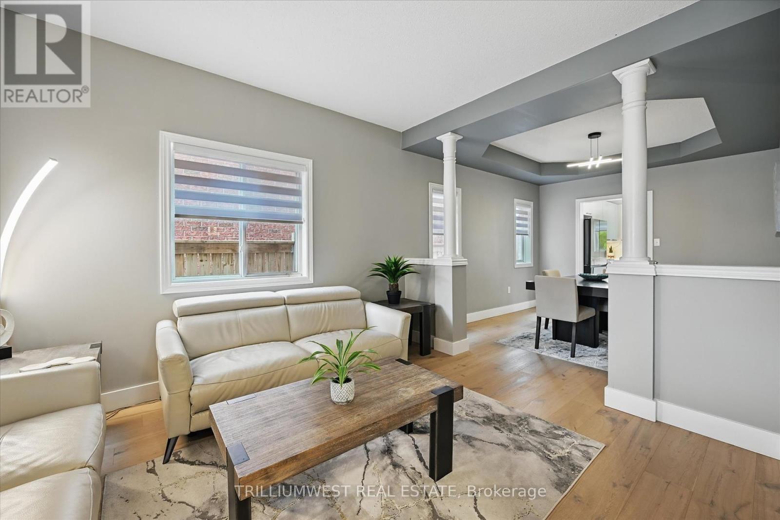 1289 Renfield Drive, Burlington (Tansley), Ontario  L7M 4Z5 - Photo 7 - W12191231