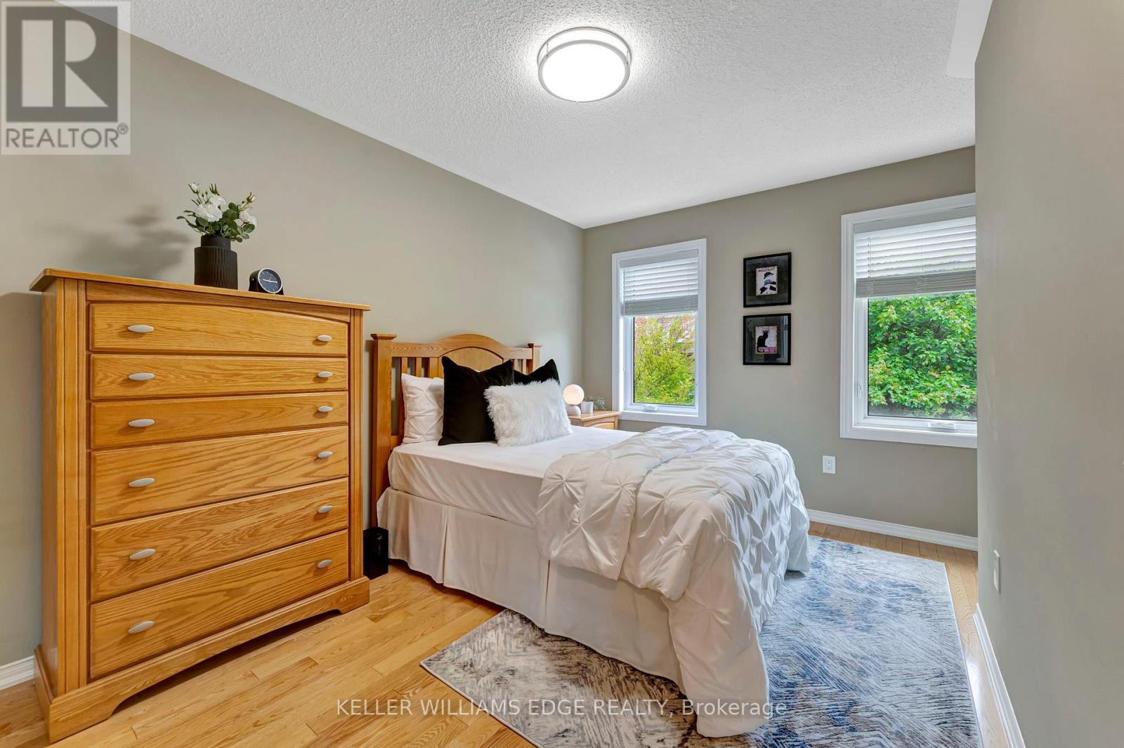 104 Georgian Drive, Oakville, Ontario  L6H 6V1 - Photo 22 - W12191242