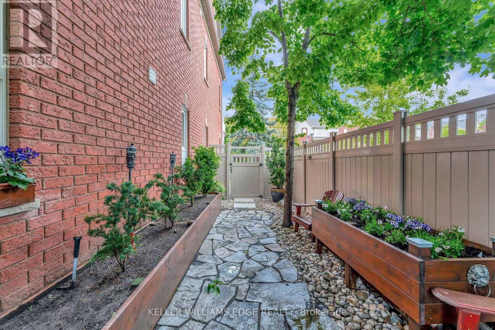 104 Georgian Drive, Oakville, Ontario  L6H 6V1 - Photo 33 - W12191242