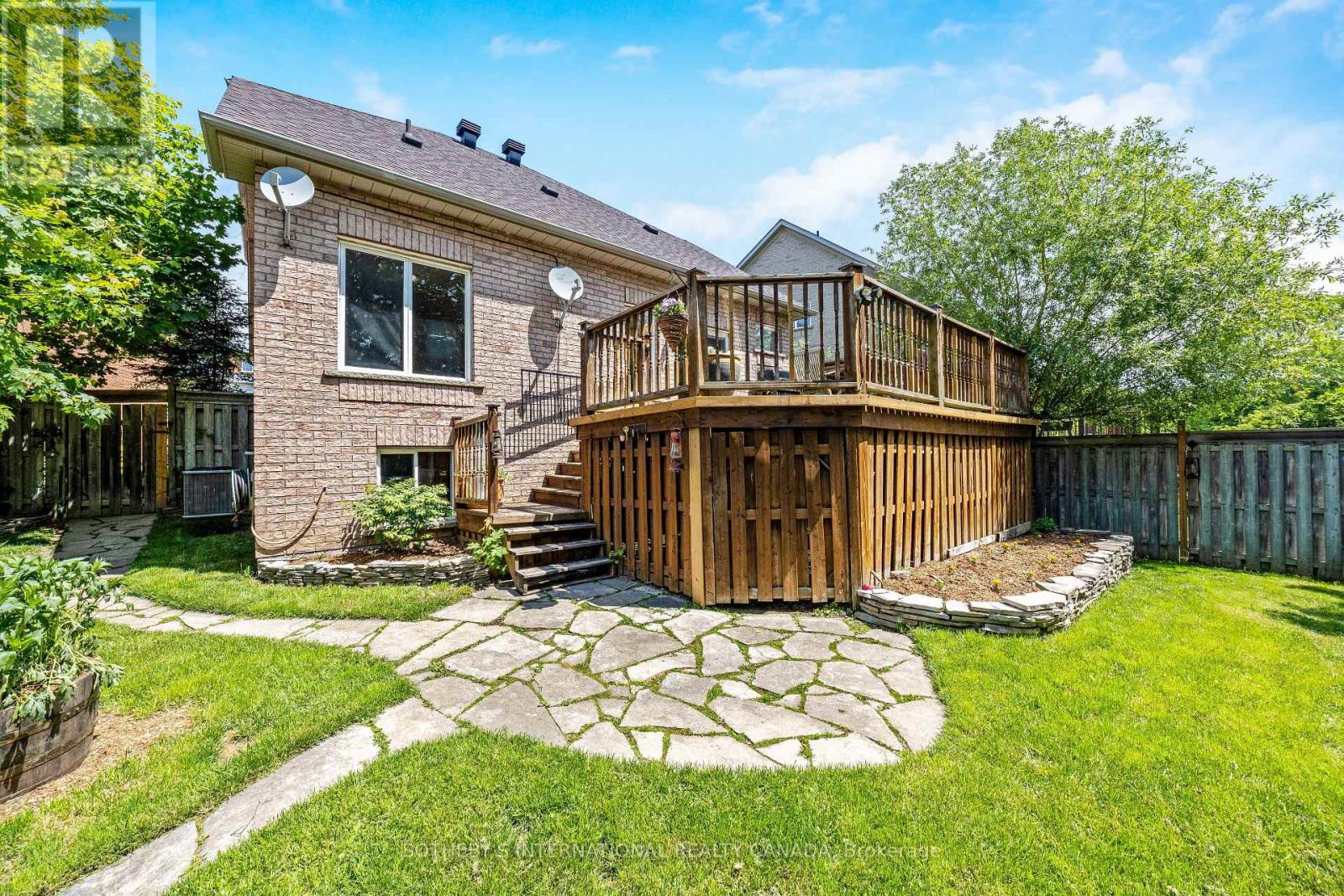 1618 Stockbridge Court, Mississauga, Ontario  L5N 8A1 - Photo 39 - W12191267