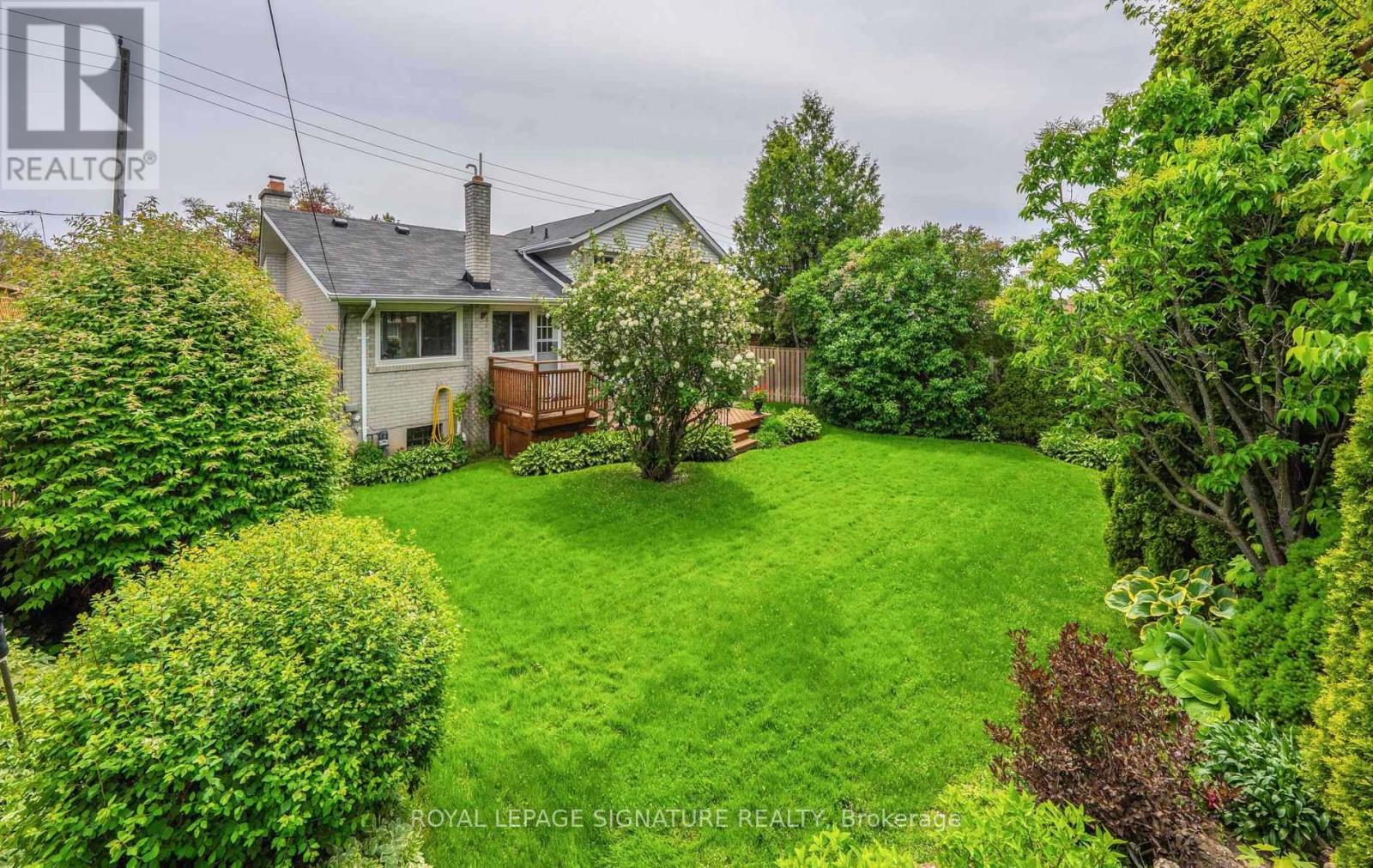 28 Sweeney Drive, Toronto, Ontario  M4A 1T3 - Photo 31 - C12191180