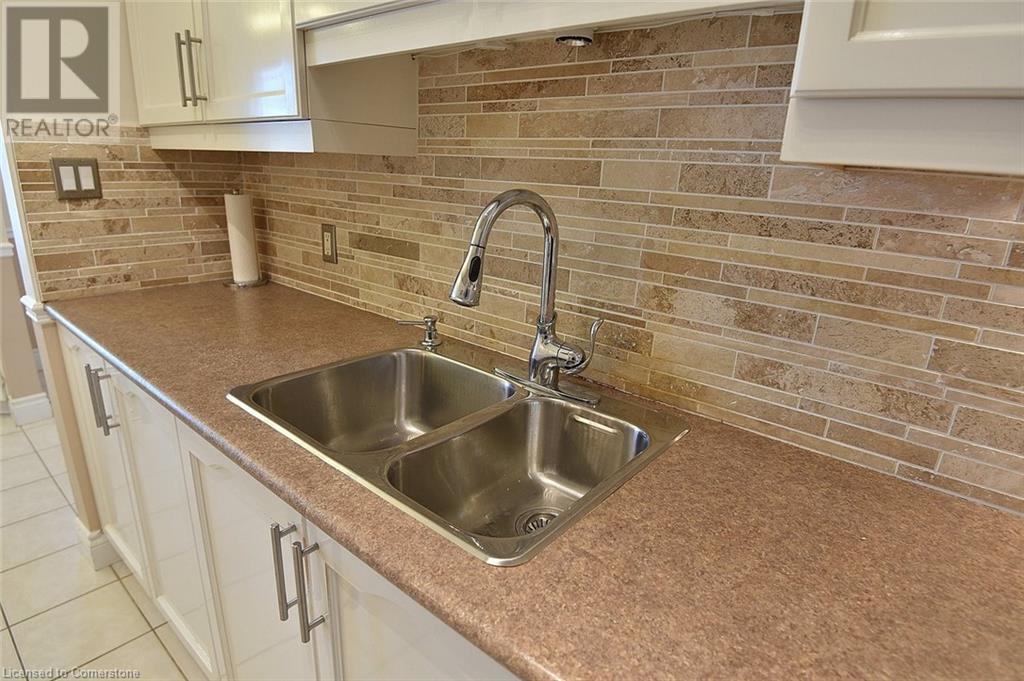 60 Rice Avenue Unit# 18, Hamilton, Ontario  L9C 7S3 - Photo 10 - 40714902