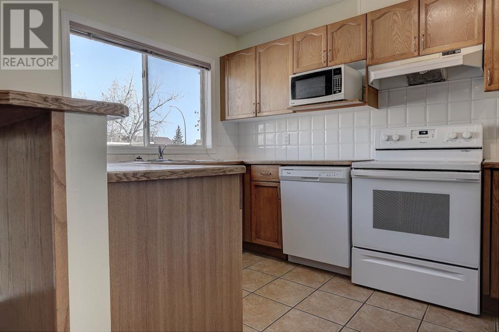 3 Millrose Place Sw, Calgary, Alberta  T2Y 3J6 - Photo 11 - A2212468