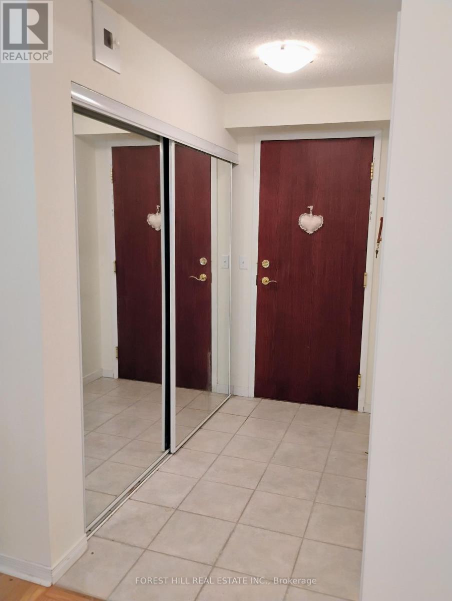 411 - 2585 Erin Centre Boulevard, Mississauga (Central Erin Mills), Ontario  L5M 6Z8 - Photo 6 - W12190358