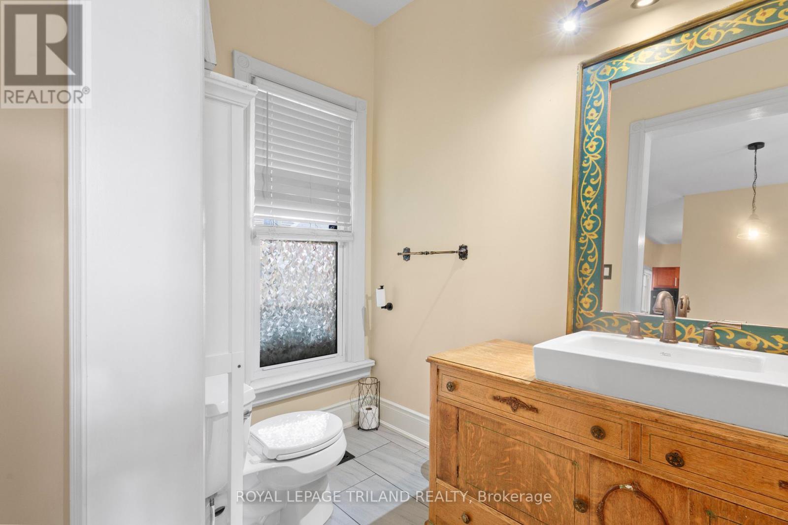 98 Stanley Street, London South, Ontario  N6C 1B1 - Photo 18 - X12191390