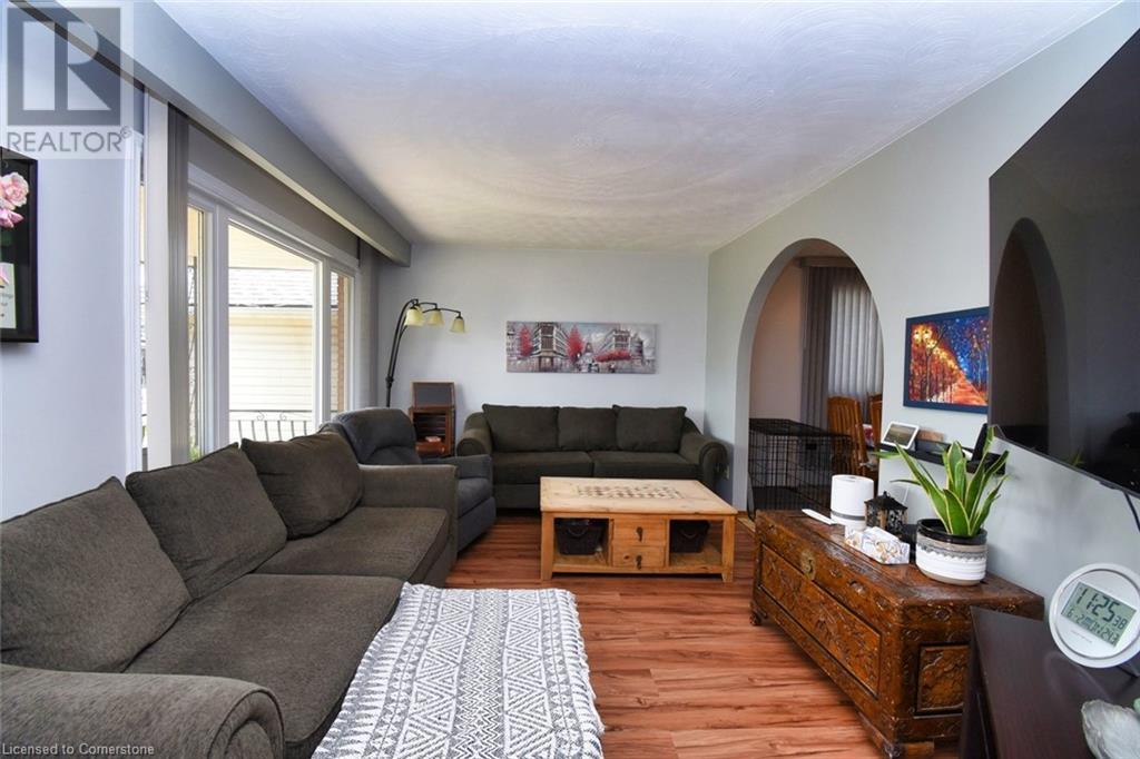 34 Adair Avenue S, Hamilton, Ontario  L8H 1B4 - Photo 6 - 40736539