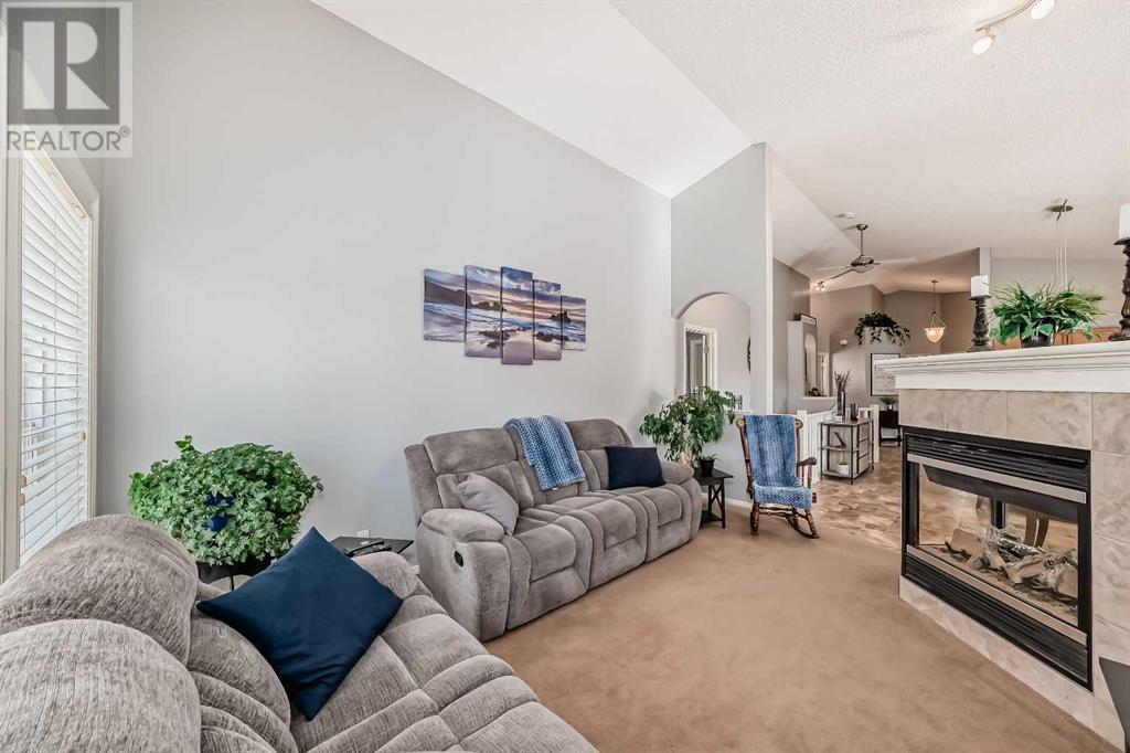 328 Cove Road, Chestermere, Alberta  T1X 1L5 - Photo 18 - A2172832