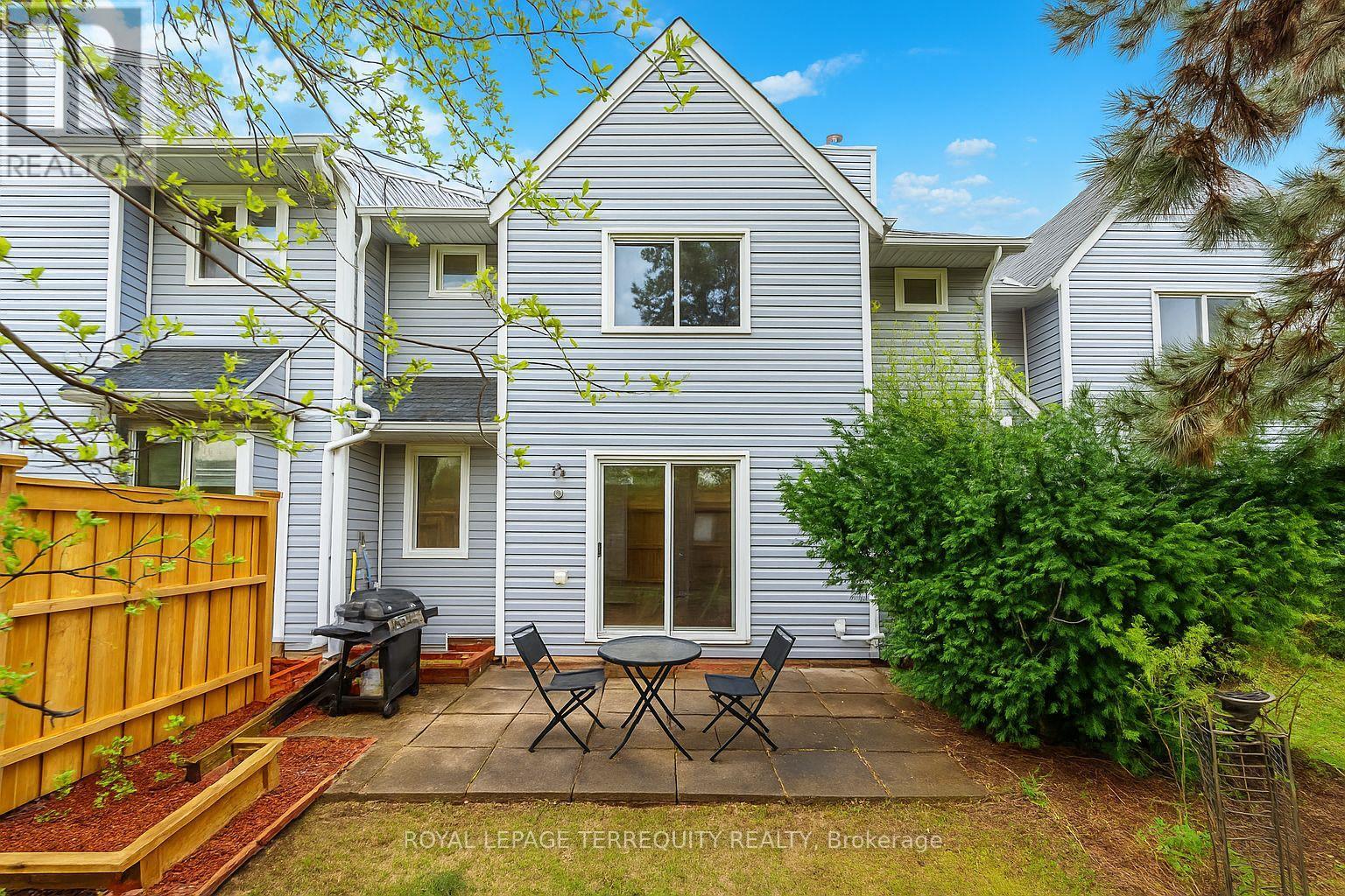 Property at 3 - 2021 SIXTH LINE image 4