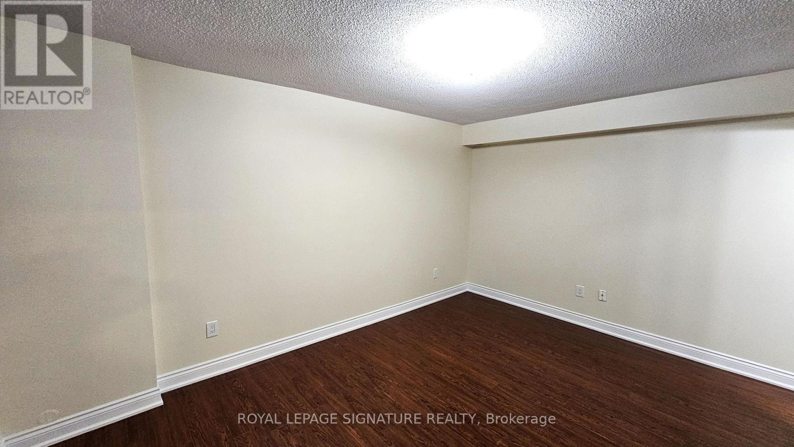 810 - 240 Scarlett Road, Toronto, Ontario  M6N 4X4 - Photo 19 - W12135773