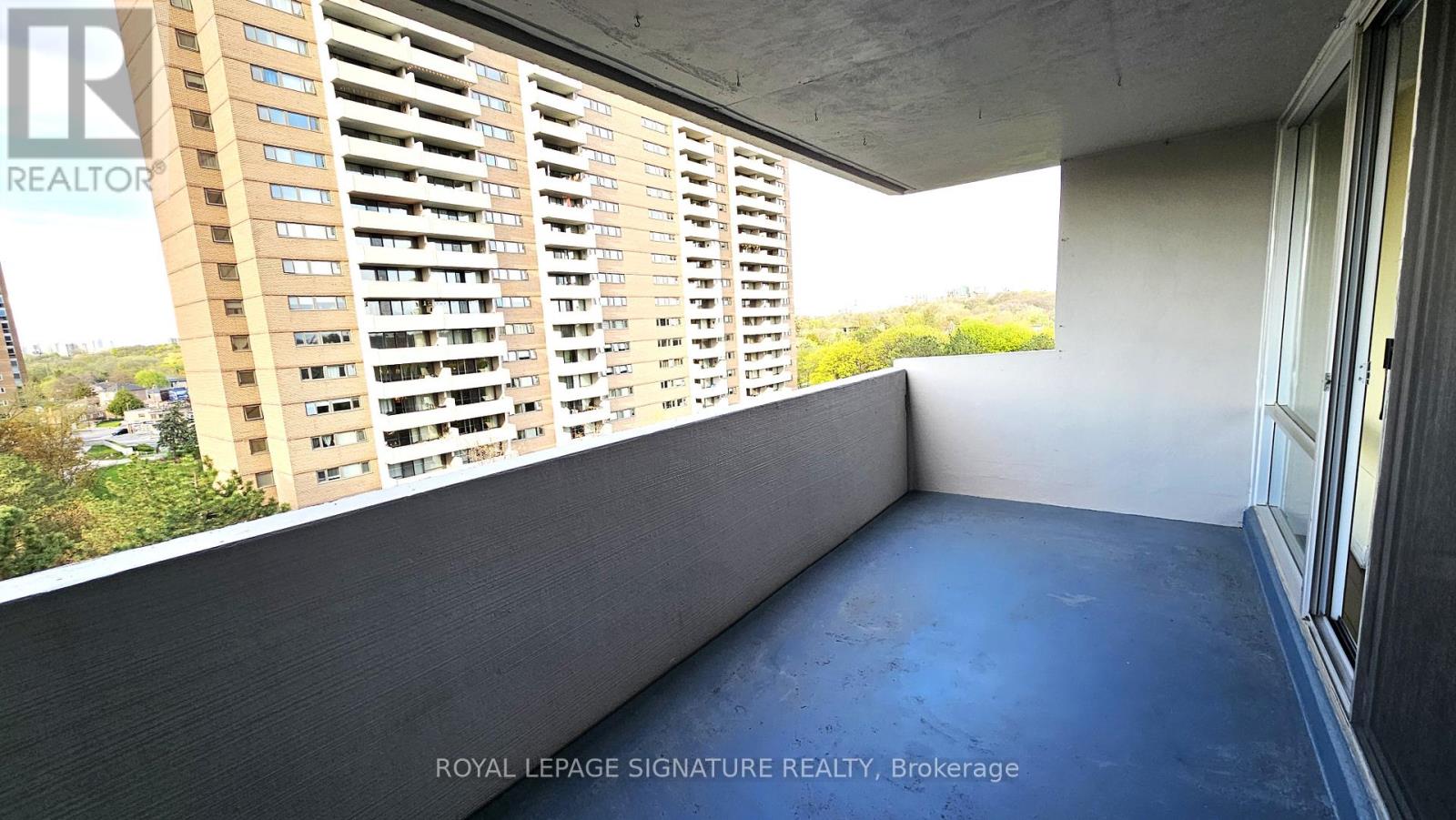 810 - 240 Scarlett Road, Toronto, Ontario  M6N 4X4 - Photo 24 - W12135773