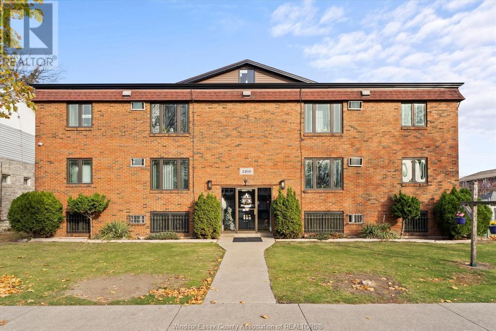 MLS# 25013801: 1160 HOWARD Unit# 101, Windsor, Canada