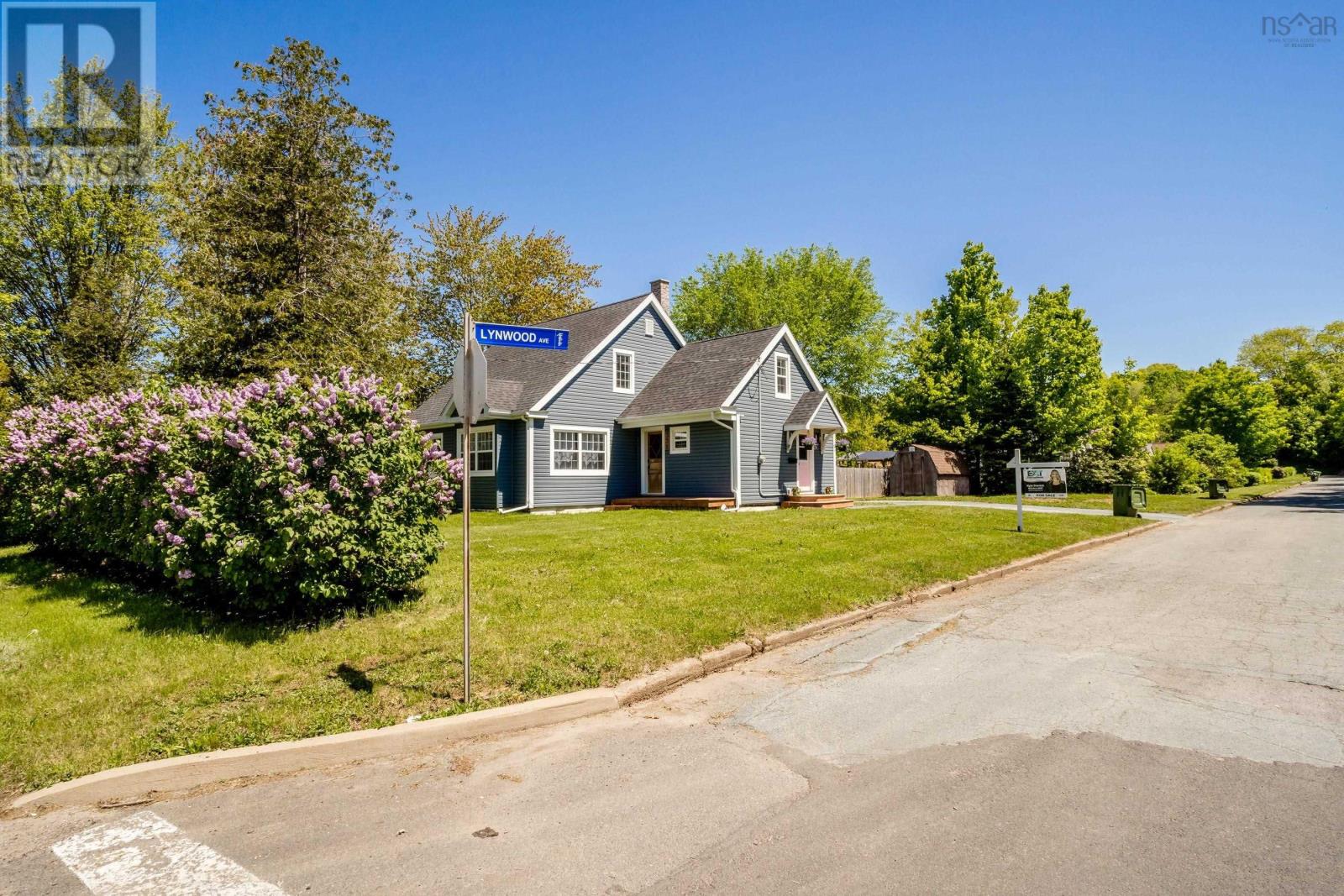Property at 331 Bridge Street image 4