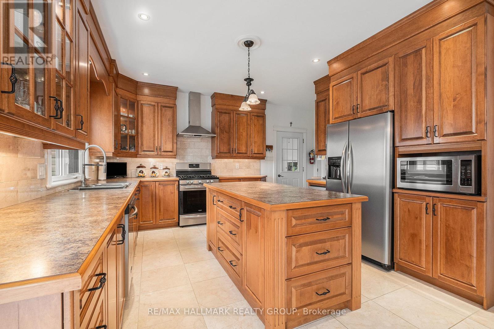 4633 Albion Road, Ottawa, Ontario  K1X 1A4 - Photo 15 - X12191327
